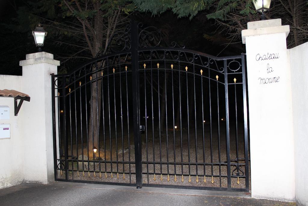 Chateau La Moune Montussan Bagian luar foto